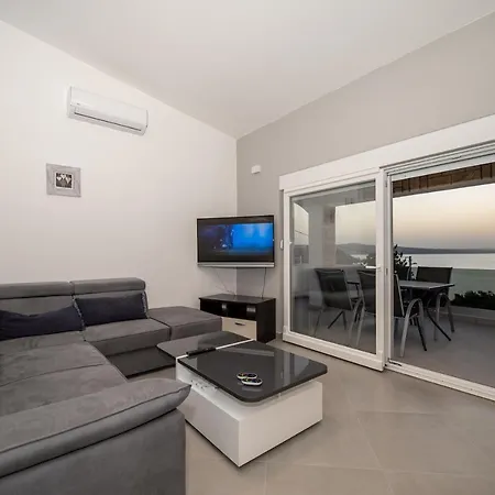 House Novigrad Novigrad (Dalmatia)