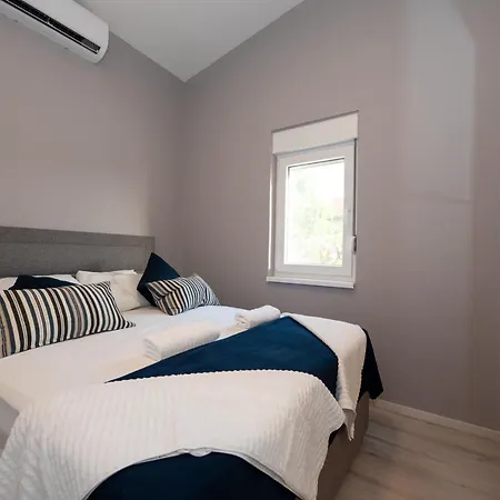 House Novigrad Novigrad (Dalmatia)